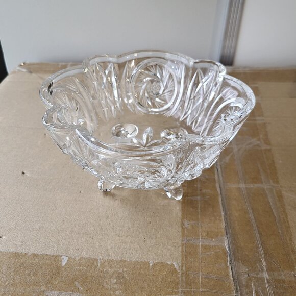 Vintage Cut Crystal Footed Bowl with Etched Star and Pinwheel Design GUC "BIN B" - Picture 1 of 9